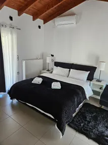 Mary's luxury apartment Nemea 1 - Image 5