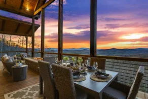 Luxury Cabin Mountain Views Pool Table Hot Tub - Image 2