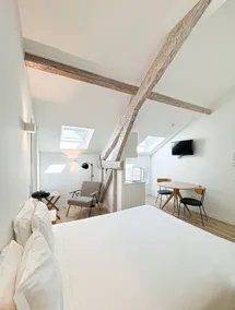 Superior Standard Studio - Image 2