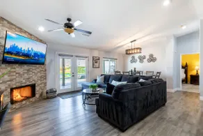 Desert Poolside & Game Room Oasis - Image 4