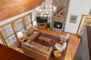 Little Creek Cabin - Image 4