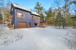 Sand Rock Lodge, Fire Pit, 3bd, 2bth sleeps 10 - Image 5