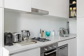 1BD Artist's Apartment in the Heart of Collingwood - Image 2