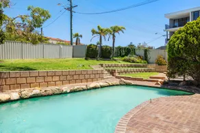 Cozy 2BR Beach Pad • Pool • AC • Walk to the Beach - Image 3