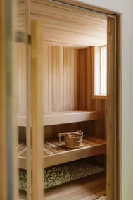 Cozy Cabin with hot tub, Sauna, hot yoga studio. - Image 2