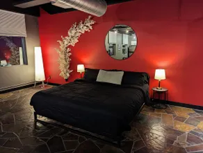 Romantic Japanese Spa Loft Near Rogers Arena - Image 3