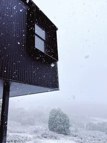 Design-led Stay. Epic Views. Mt Buller Foothills - Image 5