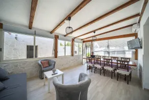 300m to sea•Veranda & BBQ•AC•Wi-Fi•Parking - Image 2