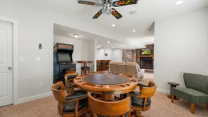 5 min from the Lake-Stay&Play-Shared Pool-Bar - Image 3