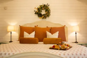 The Romantic Greystone Cottage - Image 4