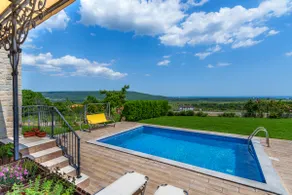 Luxury private villa with 4 BDR, pool and sea view - Image 2