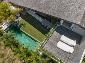 Cala Galeo - Iconic 4BR Designer Villa in Pererenan - Image 3