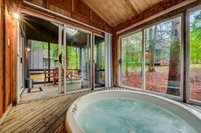 Private Hot Tub/Family/Spacious/Stocked Kitchen - Image 2