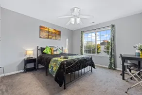 Quiet area/Petfriendly/Wi-fi/5 beds/1.5 bath - Image 3