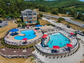 Bear Creek Lodge! Priv Hot Tub, Billiards, 2 Pools - Image 3