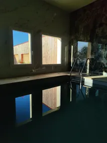 Heated pool – Sauna - Image 4