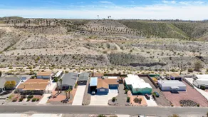 ”Anchored Inn” | Great Location | Sleeps 12 | BBQ - Image 2