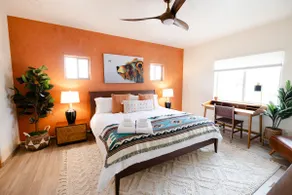 Great Views, Rave Reviews, SW Art, Hot Tub, Kiva - Image 2