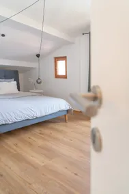 MIA No. 4 - Duplex with balcony - Image 3