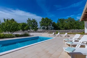Private pool villa in a 1900 sqm garden - Image 4