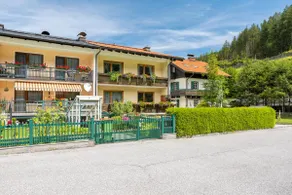 Apartment in Bad Gastein - Image 2