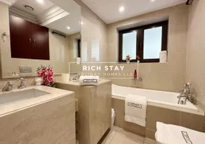 Upgraded 1BR in Downtown with Burj Khalifa View - Image 4