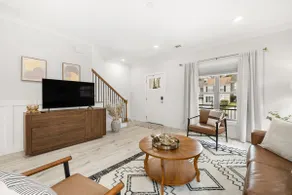 Minutes to Downtown Kennesaw & Pet Friendly! - Image 3