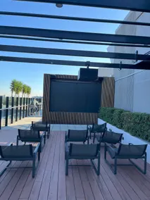 Pool, Gym, Hot Tub Spa - Modern Apt w/ fab Rooftop - Image 4