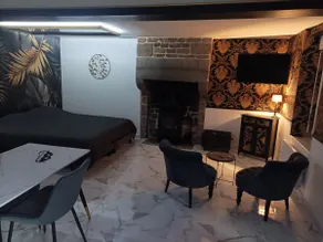 Love Room, L'aubertine - Image 5