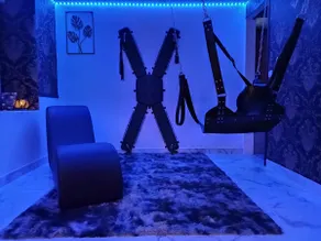 Love Room, L'aubertine - Image 4