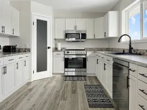 5 Bdrm 3 Bath | Smart TVs | Patio + BBQ | Fire Pit - Image 2