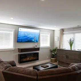 Hot Tub Under the Atlantic Stars Luxury 2 BR home - Image 5