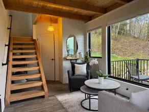 Beautiful mini-house with mountain views - Image 5