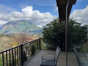 Beautiful mini-house with mountain views - Image 4