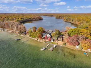 Luxury Lakefront Retreat Near Gun Lake - Image 2