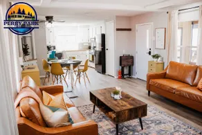 Luxury Lakeview Retreat at Buncombe Marina - Image 3
