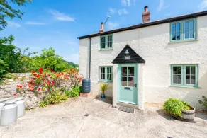 Poacher's Cottage - Image 2