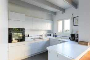 House with stunning views of the estuary - Image 4