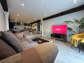 The Maltings - Contemporary 2 bedroom apartment with en-suite - Image 2
