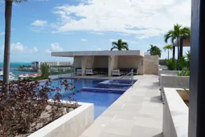 Luxury, comfort, and a private beach in La Amada - Image 3
