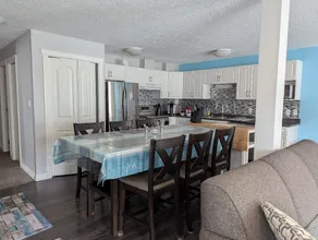 Guest Suite in Home - Image 2