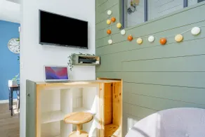 Studio with cabin bed, desk and fiber Wi-Fi - Image 4