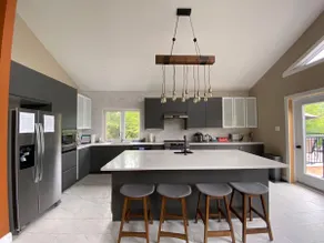 Grand View Villa - Image 4