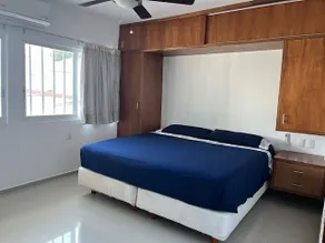 Acapulco-style bungalow - Image 5