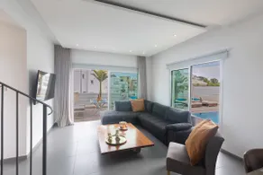 Casa De Nicole Deluxe - Seaview/Privacy/Modern - Image 4