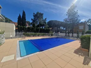 Garden + Parking, 3-minute walk to the beach - Image 2