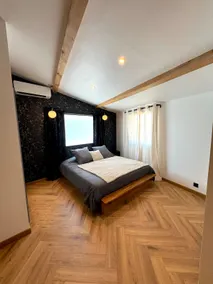 Beautiful loft with Jacuzzi area - Image 5