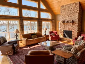 Gorgeous Chalet Lake Home! Pontoon included! - Image 2