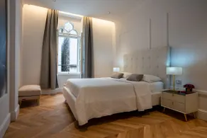 Apartment in Piazza dei Signori - Image 3