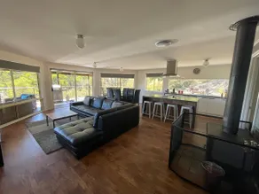 Private paradise with lake view (pet friendly) - Image 5
